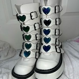 Demonia "Emily-330" 2" (51mm)